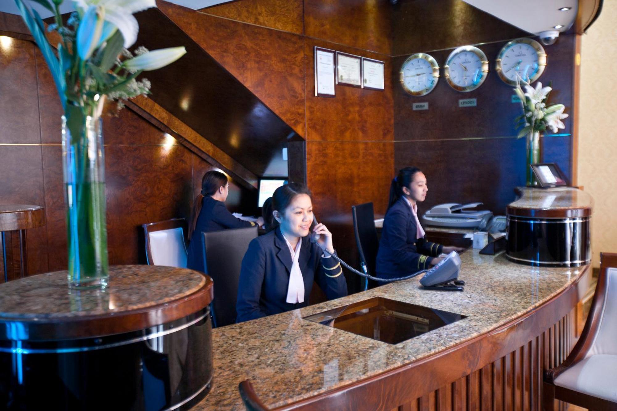 Broadway Hotel Dubai Exterior foto