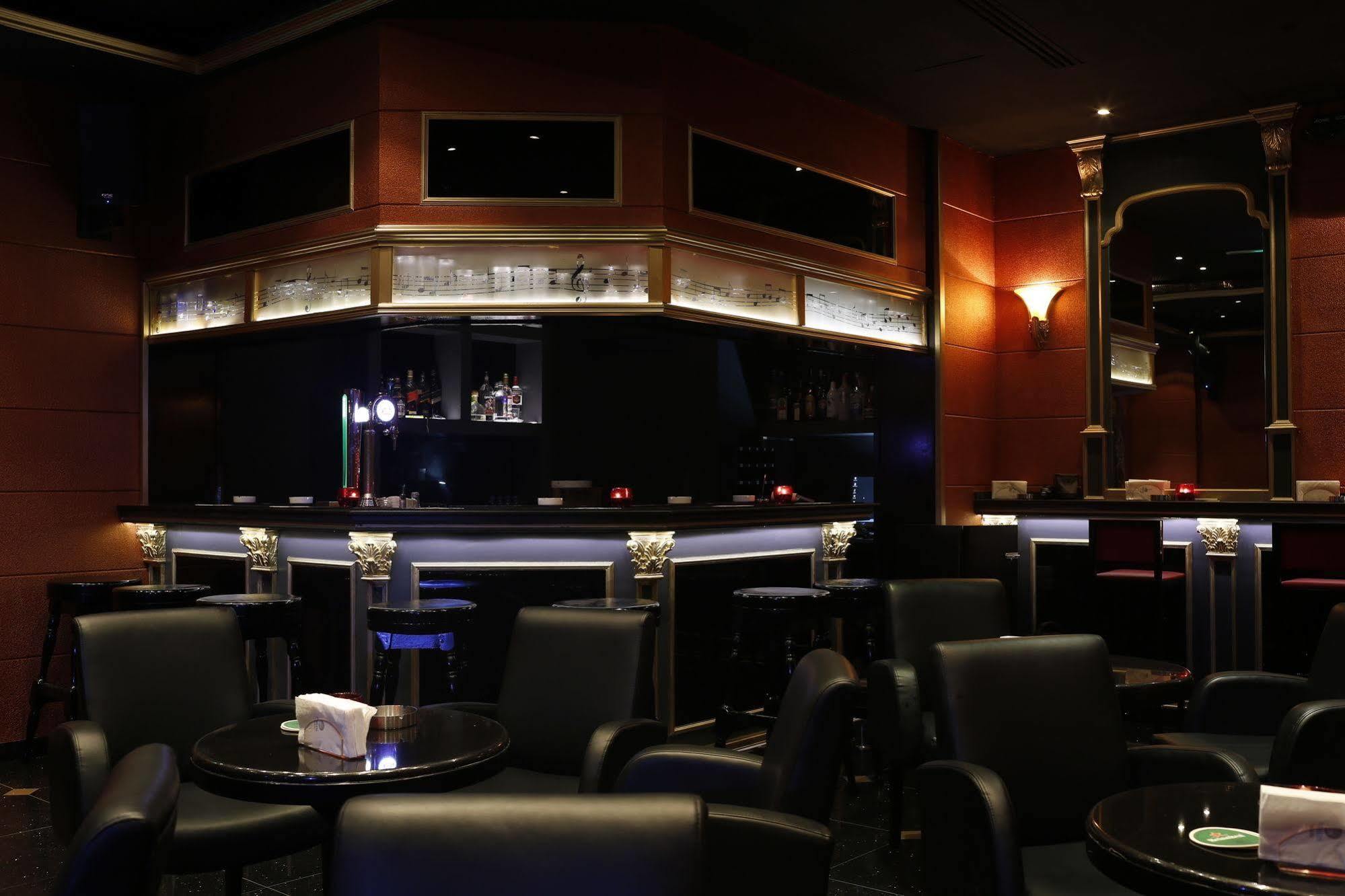 Broadway Hotel Dubai Exterior foto